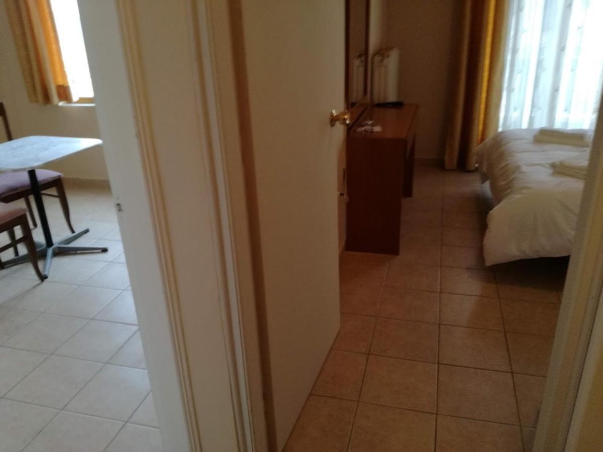 Parnon Hotel Agios Petros  Eksteriør billede